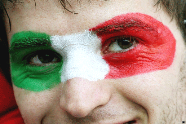 Public of the Team Italia